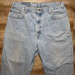 Vintage Levis 560 Jeans Men 36x30 Blue Relaxed Tapered Leg Light Wash‎ Denim 90s